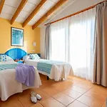 Villa Amarillas Cala Blanca (Menorca)