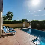 Villa Amarillas