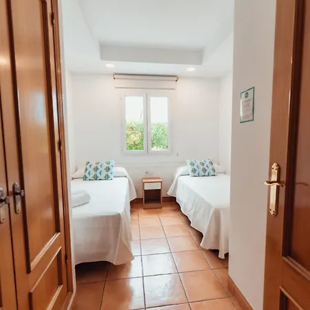 Amarillas Villa Cala Blanca (Menorca)