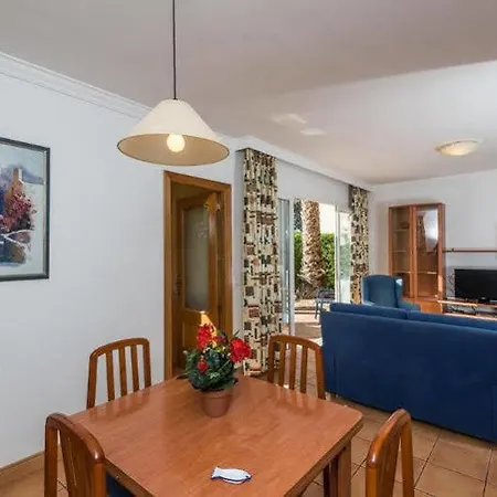 Villa Amarillas Cala Blanca (Menorca)