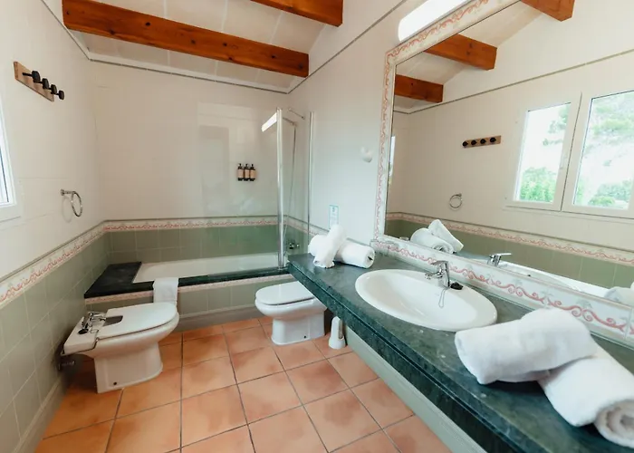 Amarillas By Escape * Cala Blanca (Menorca)