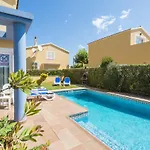 Amarillas By Escape *