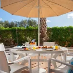 Amarillas By Escape Vila