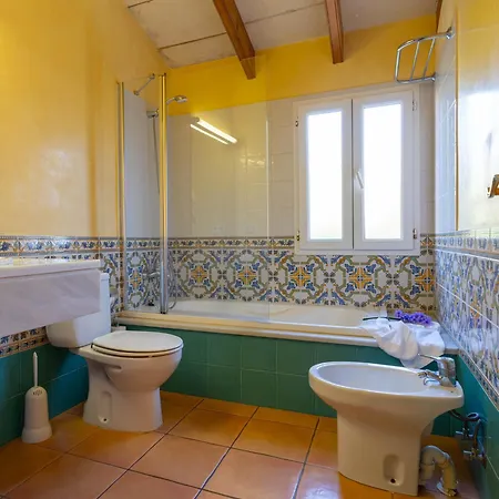 Villa Amarillas Cala Blanca (Menorca)