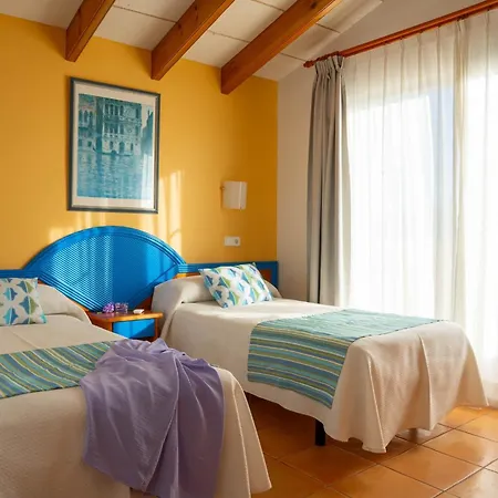 Amarillas Villa *
