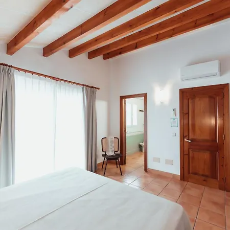 Amarillas Villa *