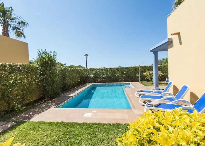 Amarillas Cala Blanca (Menorca)