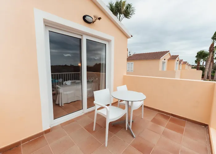 Amarillas * Cala Blanca (Menorca)