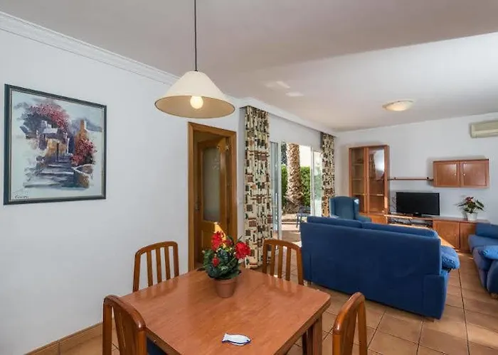 Villa Amarillas Cala Blanca (Menorca)